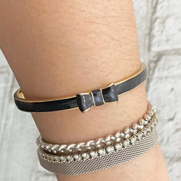 Kate Spade Black Take A Bow Enamel Layering Stackable
Bangle Bracelet ♠️⚜️ - Picture 11 of 15